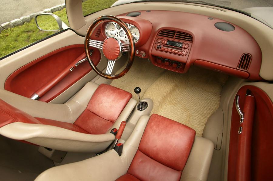  Plymouth Pronto Spyder Concept 1998 года  (фото 10 из 14)